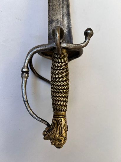 Sabre courbe de troupe à pied début XVIIIe....
