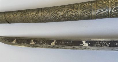 Grand sabre birman Dha lame courbe à dos...
