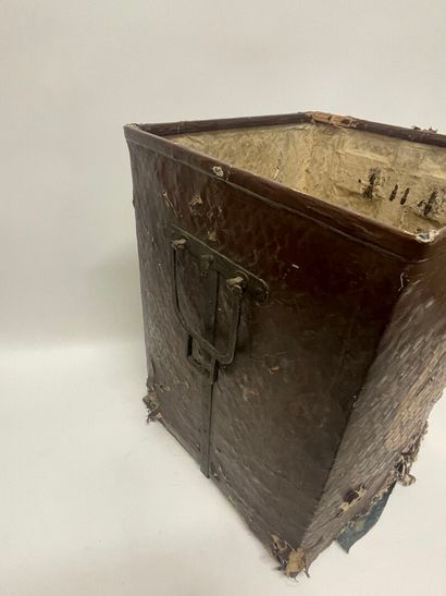 Bitzu (coffre à armure japonaise) en tressage...