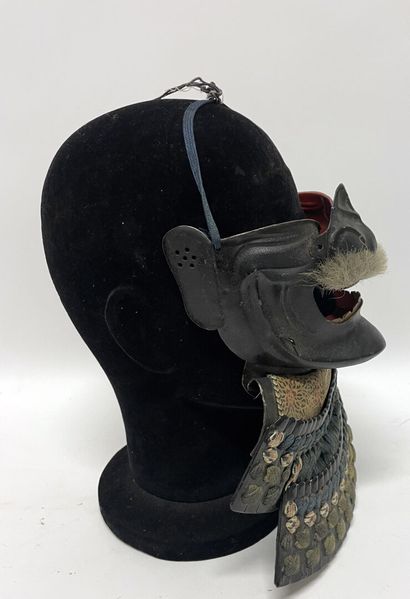 Menpo japonais d'armure de samouraï. Protection...