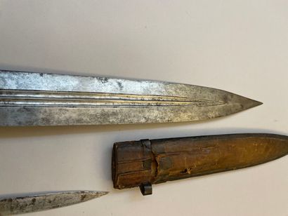 Grand kindjal Caucasien, large lame plate...
