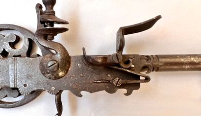 Rare et imposante clef pistolet à silex en...