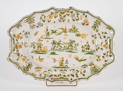 MOUSTIERS - OLERYS ET LAUGIER
Grand plat...
