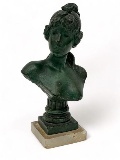 Emmanuel VILLANIS (1858-1914)
Buste de jeune...