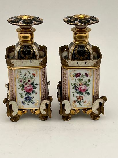 Jacob PETIT (1797-1868), Paris. 
Paire de...