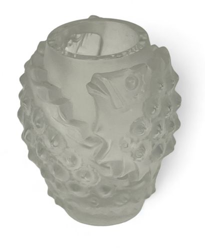 LALIQUE France
Vase au poisson en cristal...