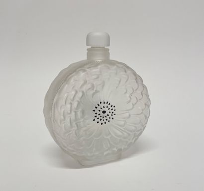 LALIQUE FRANCE
Grand flacon de parfum modèle...