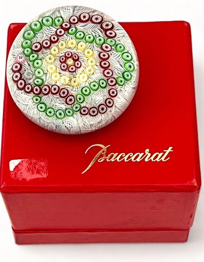 BACCARAT.
Boule presse-papier 