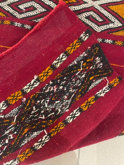 Tapis en laine nouée
Maroc
300 x 180 cm