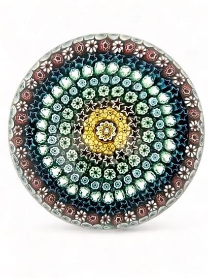 BACCARAT.
Boule presse-papier
datée 1974...