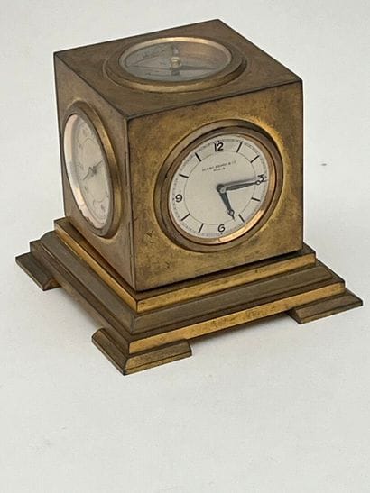 KIRBY & BEARD
Pendule de table pivotante...