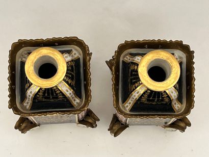 Jacob PETIT (1797-1868), Paris. 
Paire de...