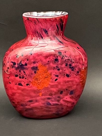 DAUM Nancy
Vase en verre marmoréen à décor...