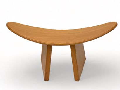 Alain GAUBERT (XXe).
Tabouret de méditation...