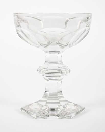 BACCARAT, modèle Harcourt
Douze coupes à...