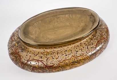 Emile GALLE
Large coupe en verre fumé et...