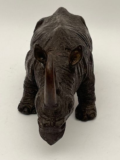 Sujet en bronze.
Rhinocéros
H : 11,5 - L...