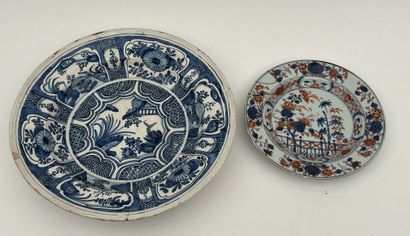 Plat creux en porcelaine blanc bleu àb décor...