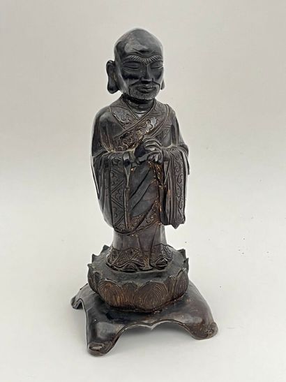 Sujet en bronze représentant Bouddha en prière...