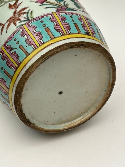 Pot à gingembre en porcelaine et émaux à...