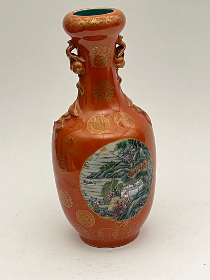 Vase balustre à col en forme de bulbe en...