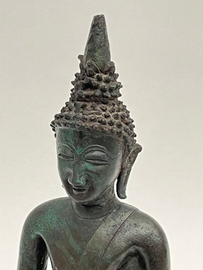 Bouddha en prise de la terre à témoin en...
