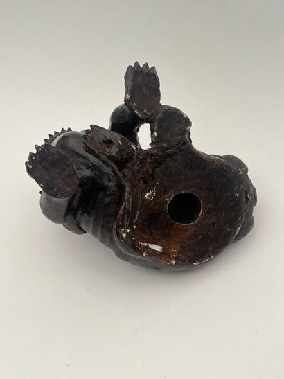 Sujet en terre-cuite patinée et polychrome...