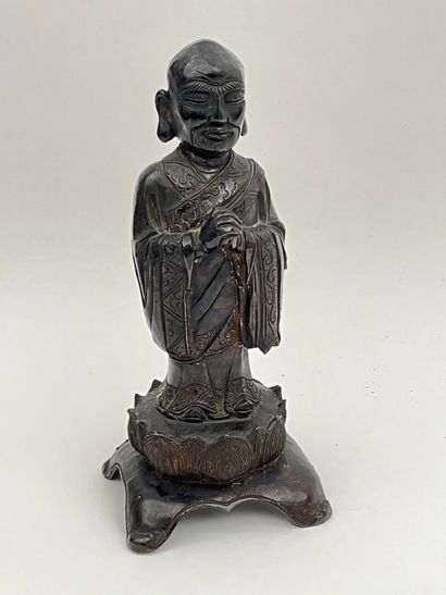 Sujet en bronze représentant Bouddha en prière...