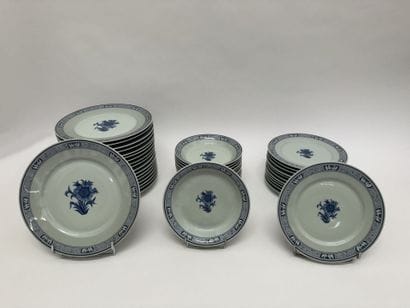 HAVILAND LIMOGES - FELIX FRERES
Blue sunflowers
White...