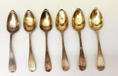 Suite of six silver dessert spoons, single-flat...