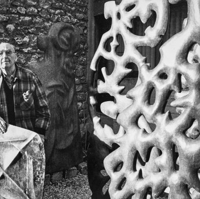 Lucien HERVÉ (1910-2007)
Portrait of sculptor...