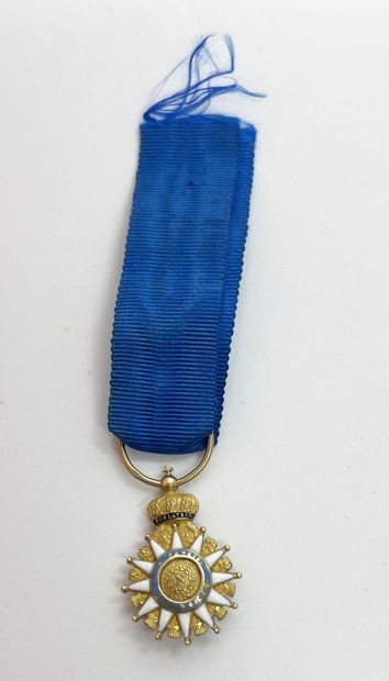 Very fine and rare reduction of the chevalier...