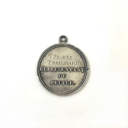 Interesting and rare round badge, 40mm diameter,...