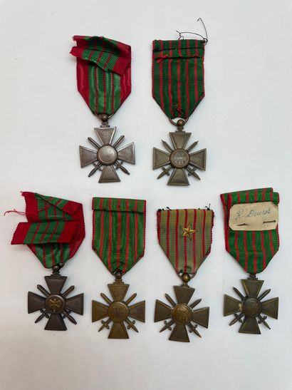 Lot of various ordinance or half-size decorations,...