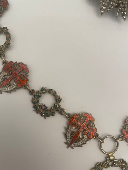 Nice set with plaque from the Portuguese...