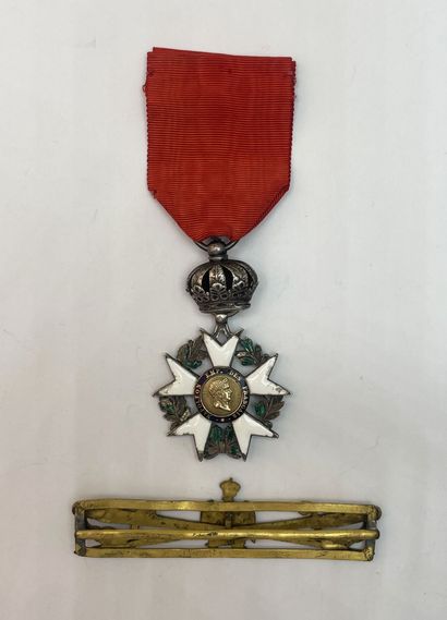 Etoile de chevalier de la Légion d'Honneur,...