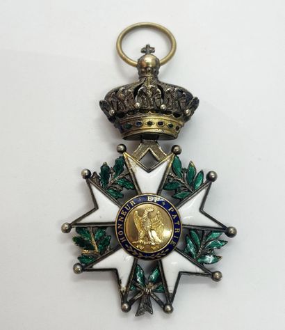 Beautiful gold officer's star of the Legion...