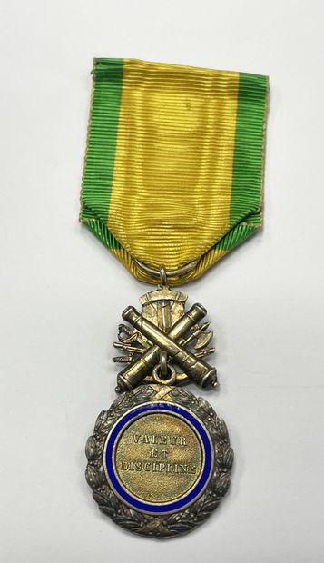 Third Republic type military medal, biface...