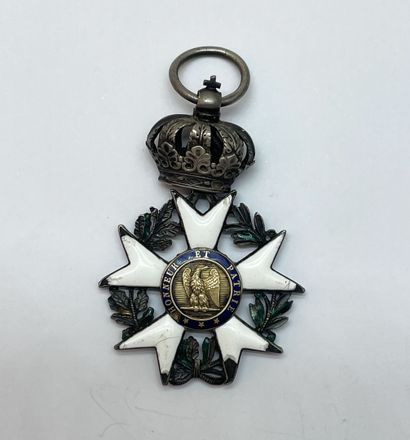 Star of the Legion of Honor for knight of...