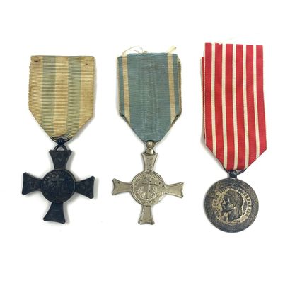 Set of 3 decorations relating to the Italian...