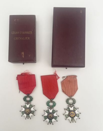 Lot of 3 Légions d'Honneur grade de chevalier...
