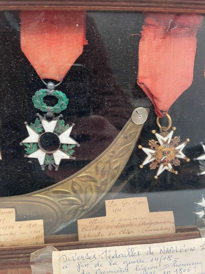 Table of French and foreign decorations in...