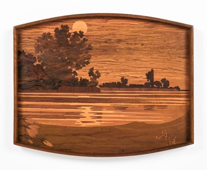 Emile GALLE (1846-1904)
Native wood marquetry...