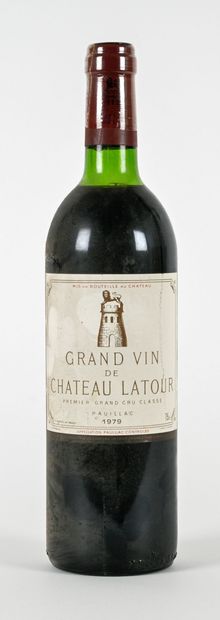 1 bottle CHÂTEAU LATOUR 1979 1er GCC Pauillac...
