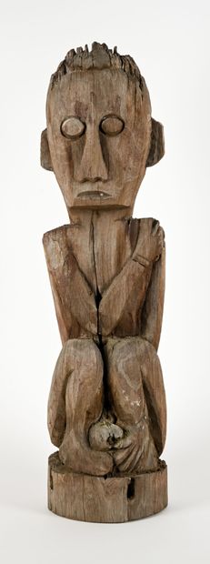Wood carving : Hampatong
Borneo
Height: 83...