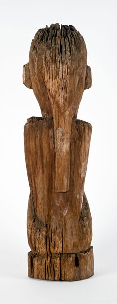 Wood carving : Hampatong
Borneo
Height: 83...