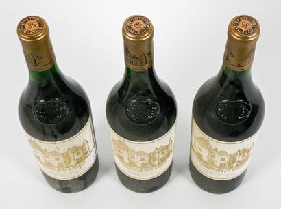 3 bottles CHÂTEAU HAUT-BRION 1985 1er GCC...