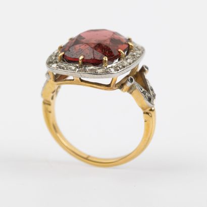 Tourmaline daisy ring, surrounded by rose-cut...