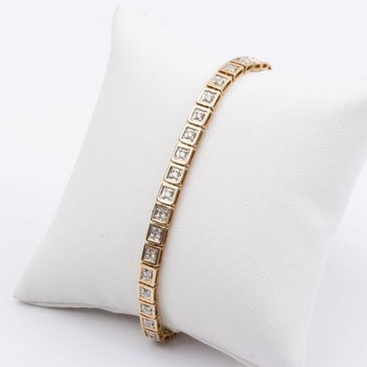 Line bracelet, brilliant-cut diamonds, approx....