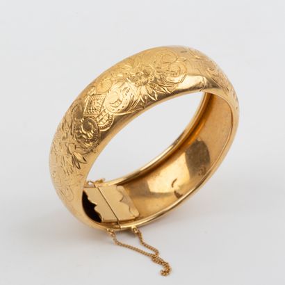 Hinged demijonc bracelet, 18K gold with engraved...